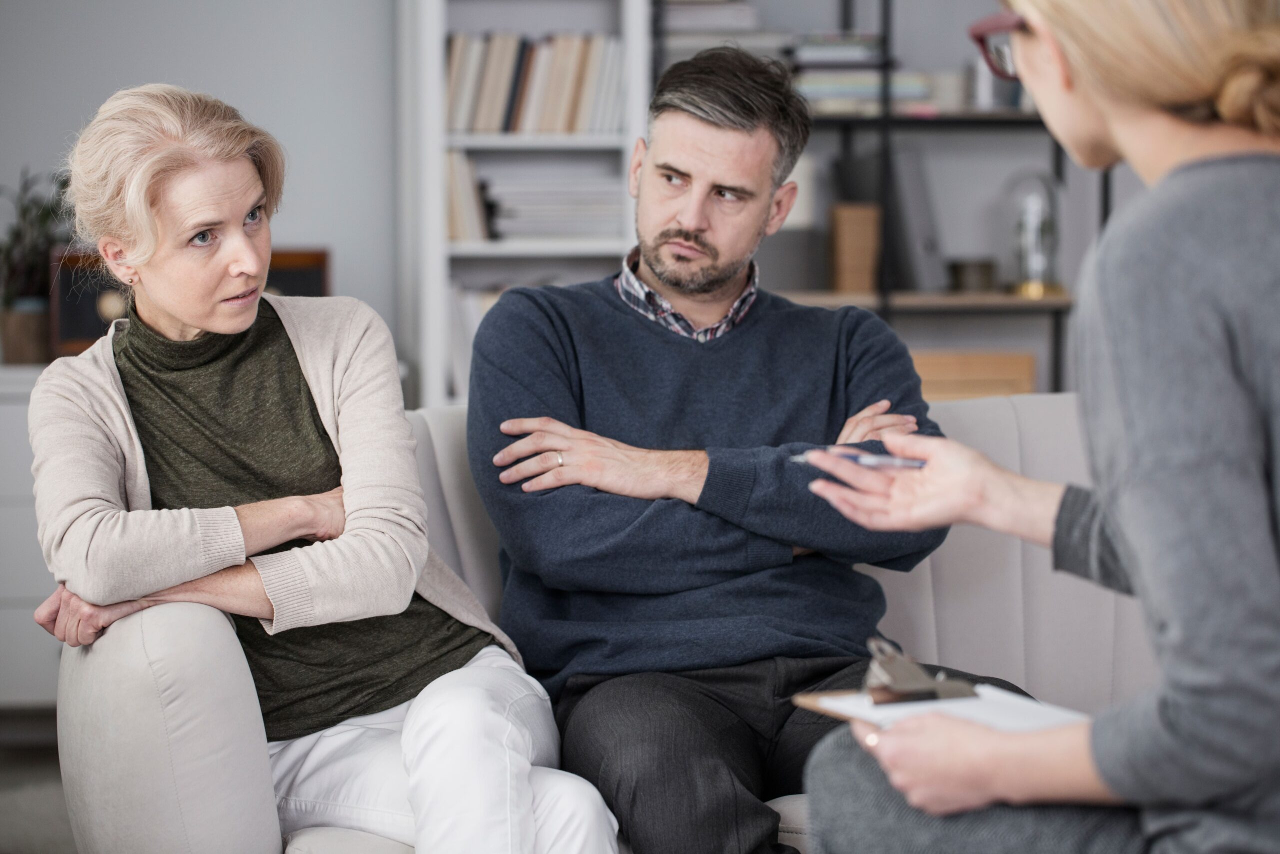 couple in marriage mediation for uncontested divorce