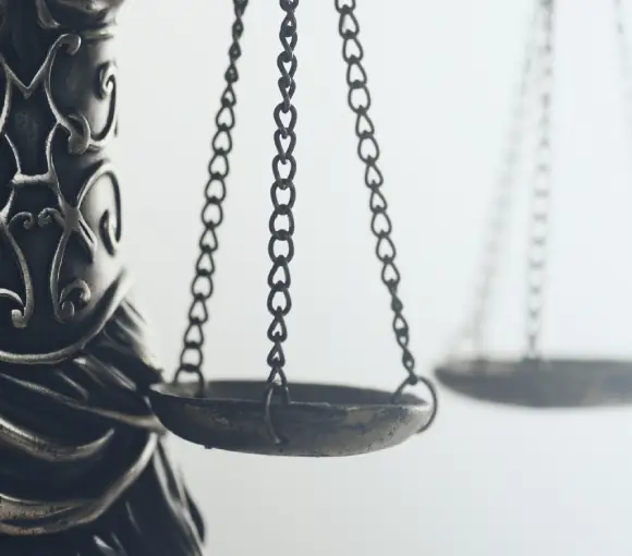 scales to represent fairness in tort issue resolution through tort mediation with mediation services aimed at legal liability